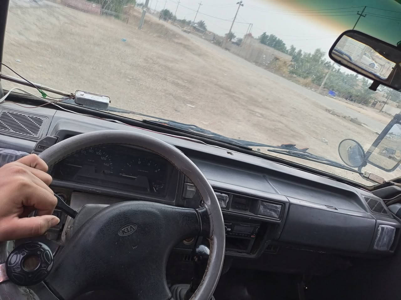 السلام عليكم كيه بسته لبيع موديل 94 مكينه وكير وكسن مكفولات تخم تاير جديد كهرباياته كله شغاله
مصفره هيه ومرور سنويته صاقطه السياره جاهزه
مكانه دوانيه وراعيه يمي تريد وكاله تريد اداور 
ولسعر ب 28 وبيه مجال
مامتواجد ع فيس وهاذ رقمي   ***********

السلام عليكم كيه بسته لبيع موديل 94 مكينه وكير وكسن مكفولات تخم تاير جديد كهرباياته كله شغاله
