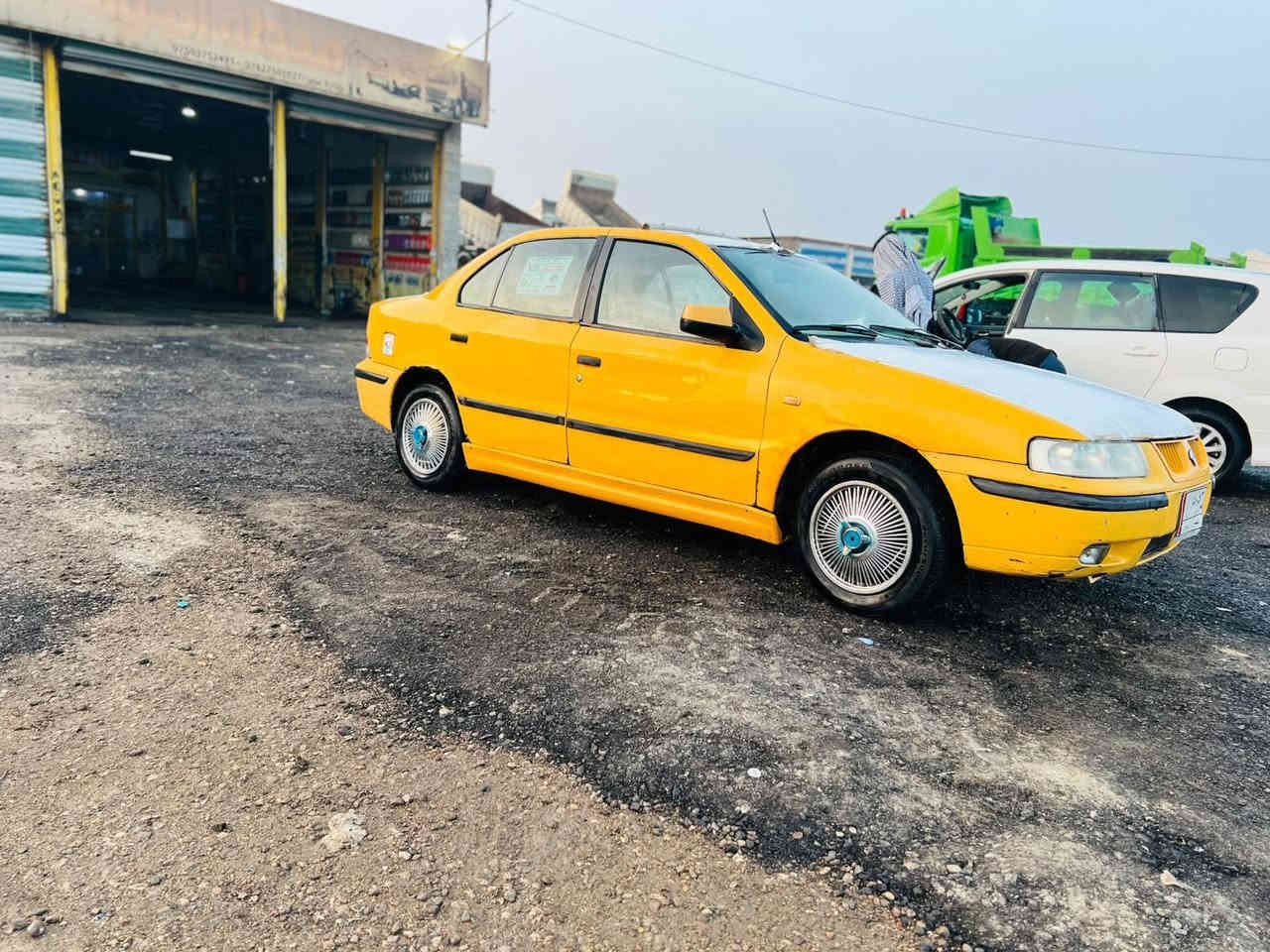 السلام عليكم 
سمند للبيع موديل 2011 
كايمة 
السعر 20 
***********
