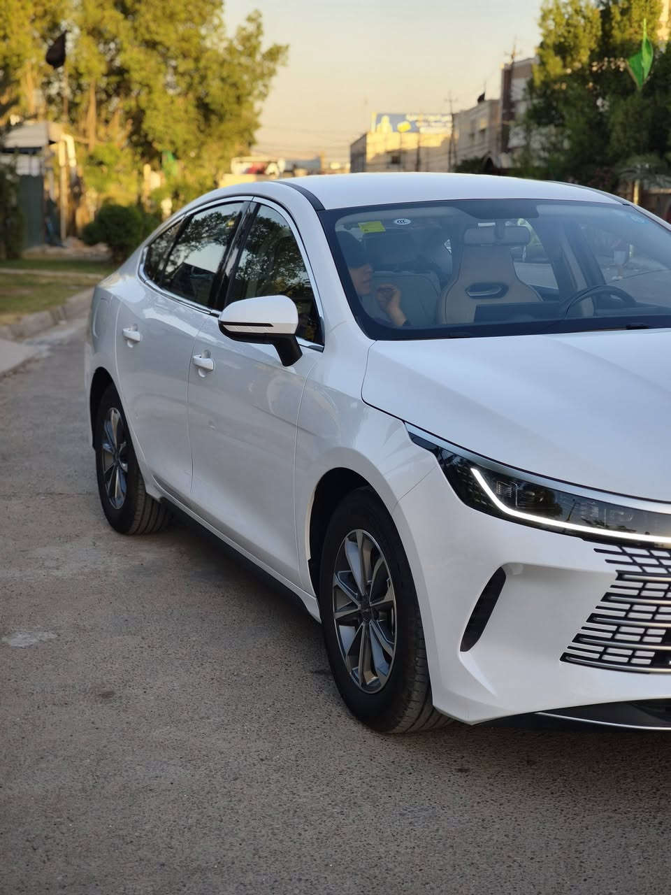 السلام عليكم 
Byd دستروير 2025 
ماشية 5 آلاف مكفولة كفالة عامة على وضع الشركة 
السعر اتصال وتدلل ***********
