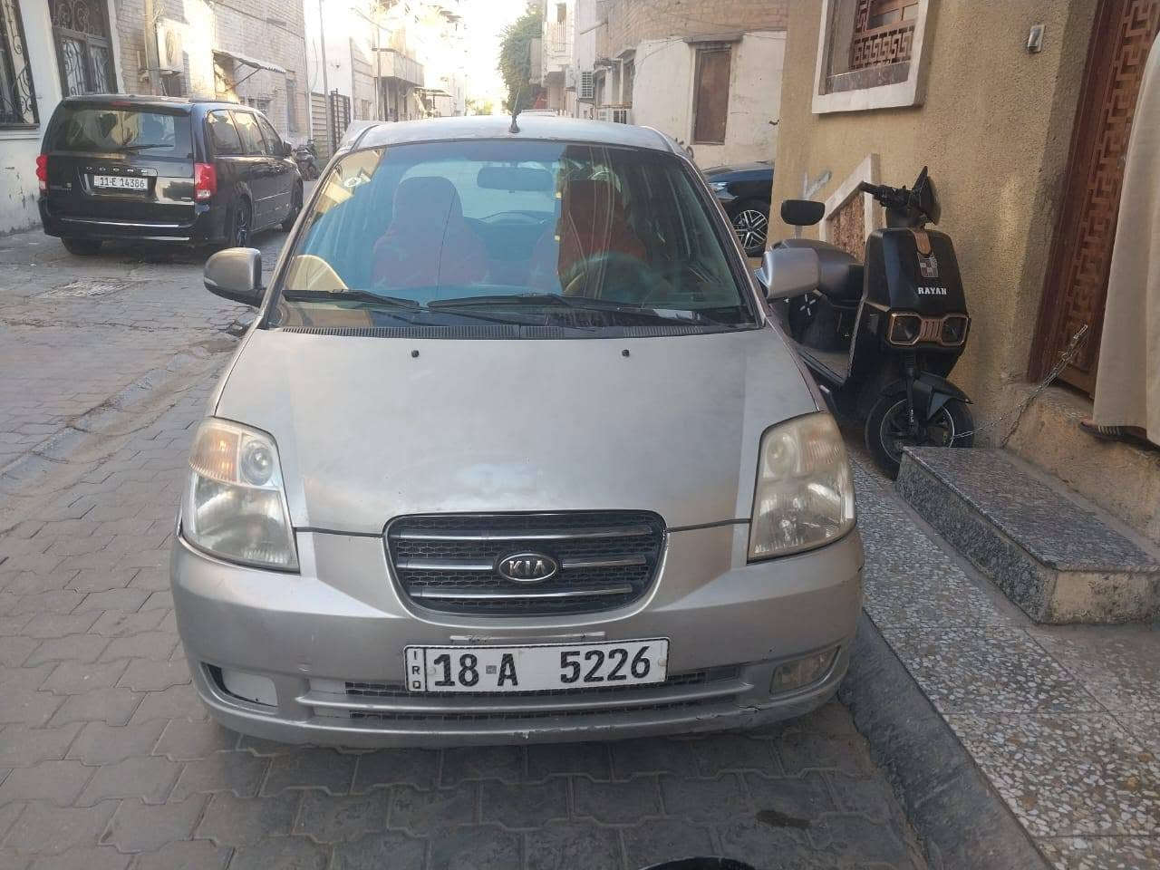 سيارة كية بيكانتو موديل ٢٠٠٦
فحص جديد ورقم جديد تحويل مباشر العنوان بغداد 
السعر ٤٠ ورقه وبيها مجال بسيط للتواصل 
***********

