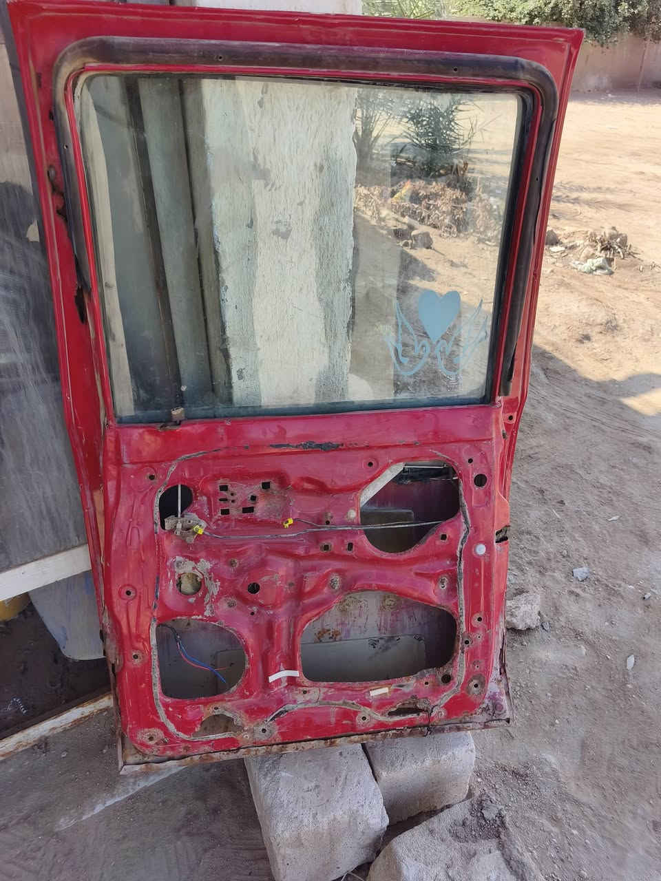 سلام عليكم بيبان 4 دير 2009 نضاف سعرهن 100 الف عنوانهم ناصريه سيددخيل ***********
