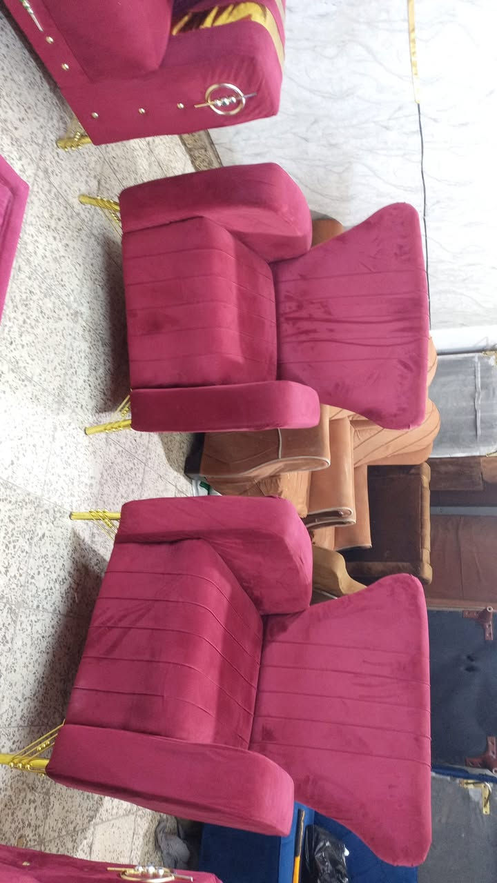 تخم تركي بلوك ثكيل تزكام ١٠ مقاعد اخو الجديد نضافه ١٠٠بل ١٠٠ سعر ٢٩٠ وبي مجال مكاني بياع يوجد توصيل بكروه *********** وتساب
