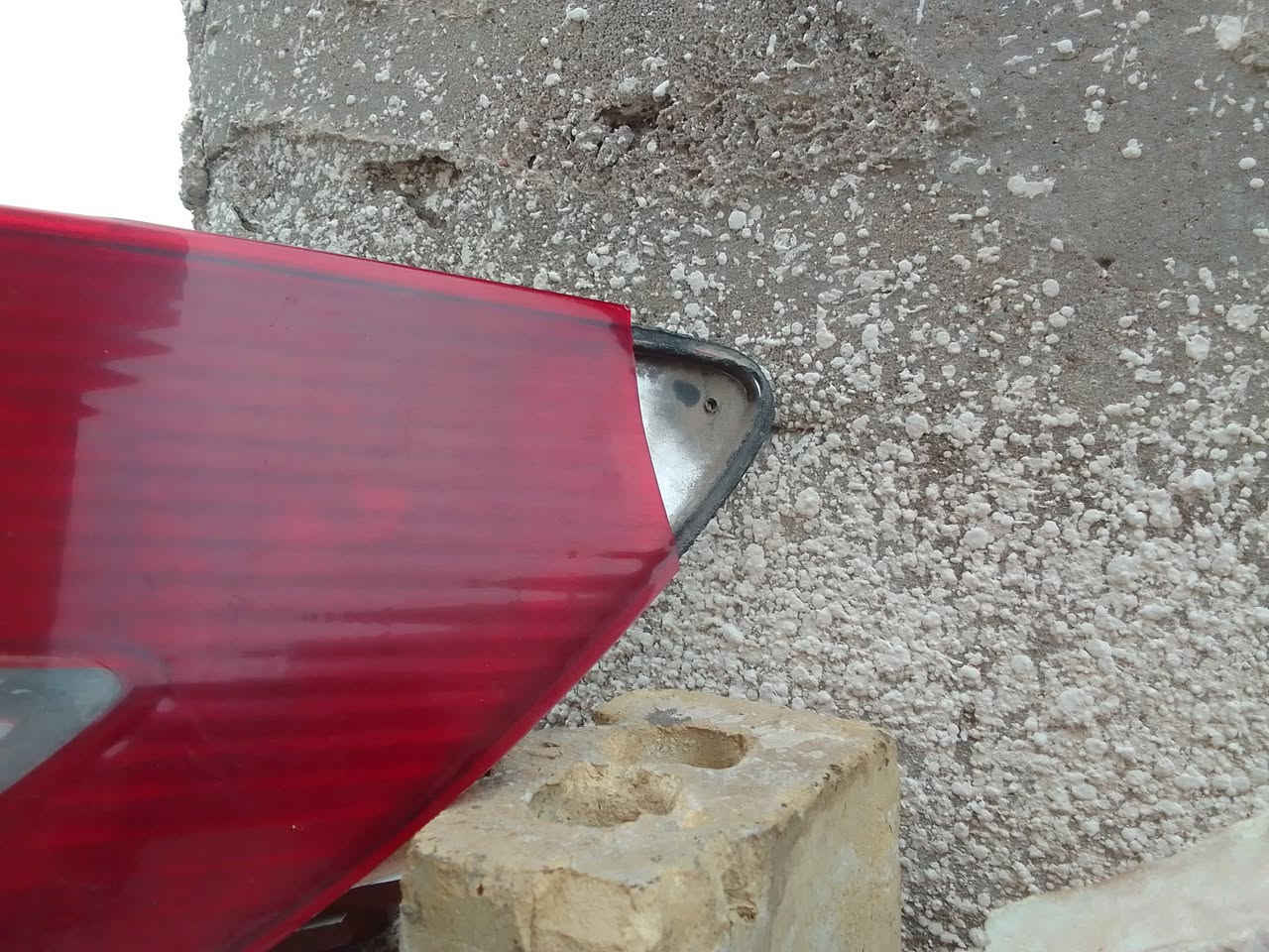 بك لايت اليمنه بلادي مال سياره بس بي كسر كلش صغير مثل مموضح بلصوره ب ١٥ قفل قفل
وعندي تجوه هم 
عنوان الشعب 
اتصال *********** واتساب
