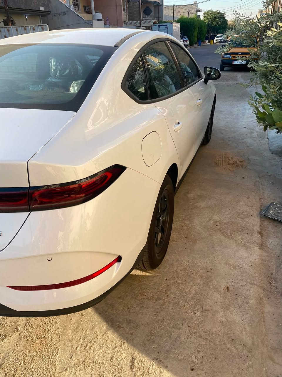 السلام عليكم
BYD للبيع موديل 2025 

السياره فئه كن بلاس 

ماشيه 2500

للاستفسار 

***********
