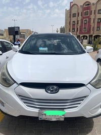 توكسان خليجي للبيع بانوراما نص فول موديل 2015 ماشيه 123 الف حقيقي بيه ...