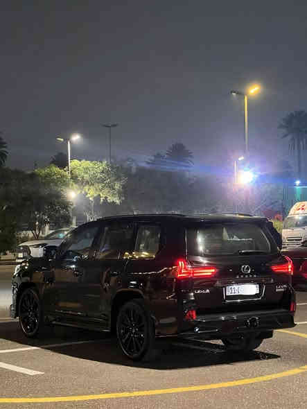 السلام عليكم
لكزز 2019 كورو رقم بغداد 
مواصفات الكورو معروفة 
سياره مكفوله كفاله عامة من صبغ 
والبارد والتبديل 
مغلفه BBF
سعر 76000 $ وبيه مجال
الاستفسار ***********
مكان سيارة بغداد / الكريعات
