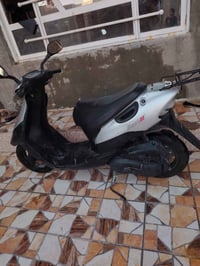 ساسوكي رمبه ما مفتوح بيها برغي للبيع الدراجه نضيفه فول شراي اتصل 07760...