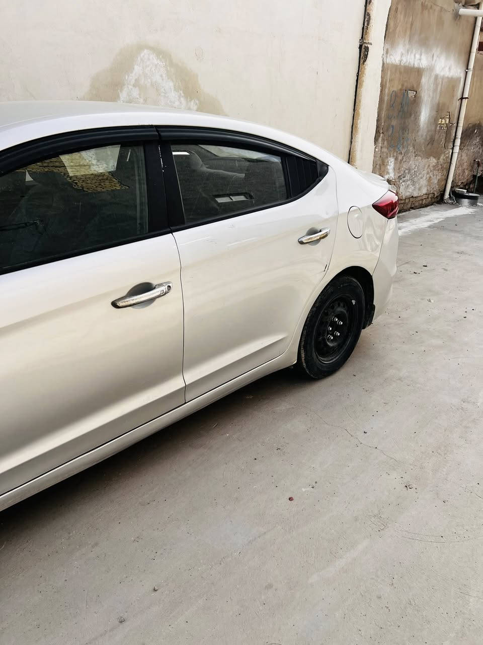 النترا 2017 خليجي رقم اربيل انكليزي بسمي سياره جاهزه من كلشي مكينه 1600دوش السونار مرفق بالمنشور موضح بي كلشي
السعر 119
وبيها مجال 
العنوان واسط النعمانيه
***********
