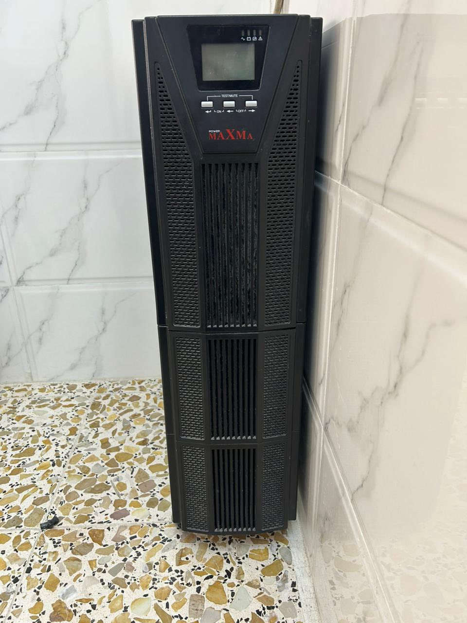 عاكسة طاقة شركة MAXMA
شغالة بس بطارياتها گاعدات تشغل بطاقة 63 A
مكان بغداد حي اور 
الرقم ***********
