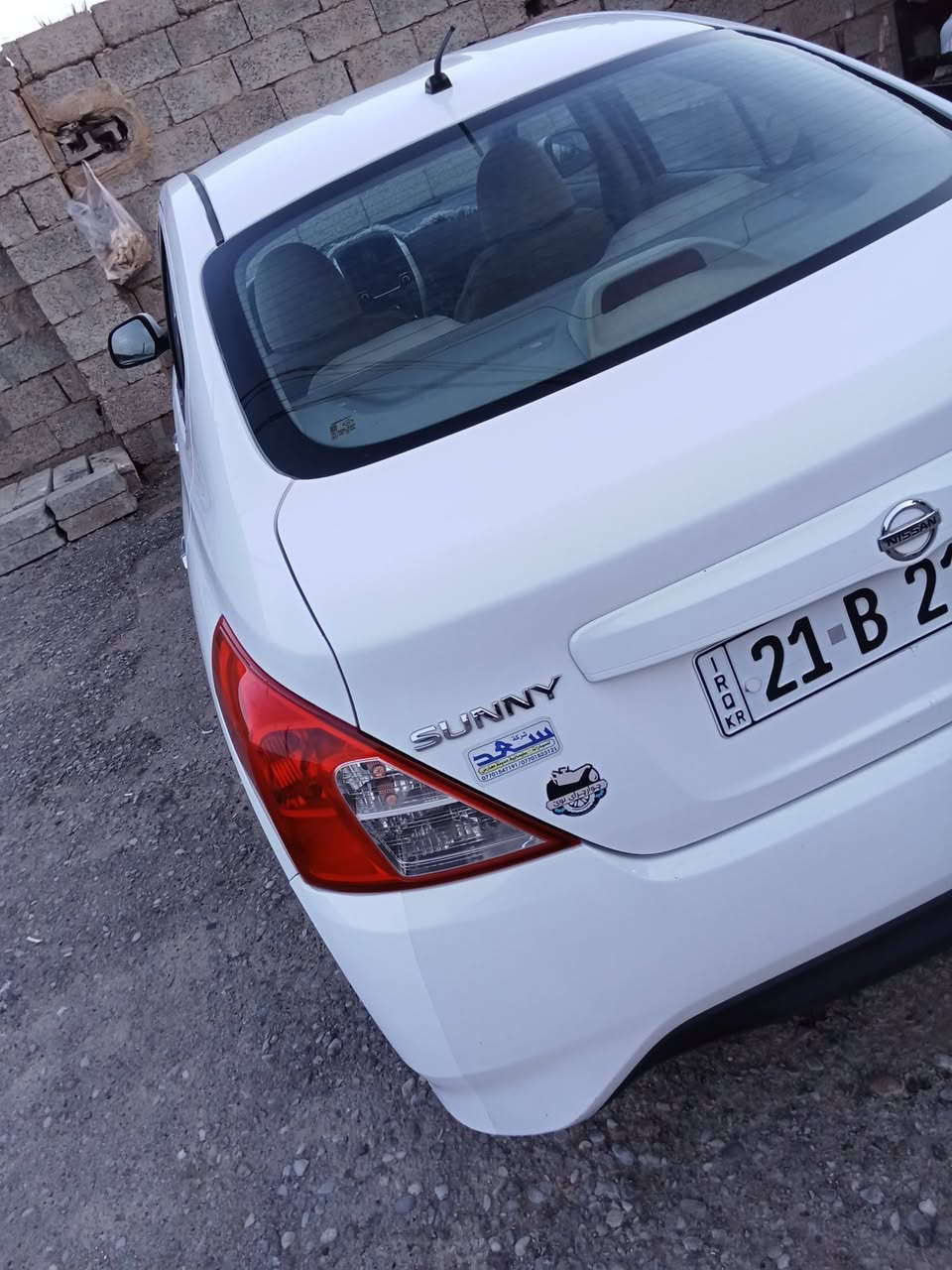 نیسان لا کشیمبایی مۆدیل 2016،،،،146هە زار ڕۆیشتووە دە عامی بۆدە عامی بێ بۆیاخی نیە سە نە وی رە قمی تازە یە بە ناوی خۆمۆیە تە رزە یە وردی هە یە بە چاو دیارنیە سعر 98 معاملە ***********
