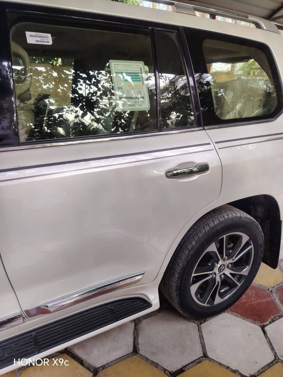 ساز ٢٠٢٠ اصلي 
كشنات تدفئه تبريد 
كاميرات خلفيه اماميه 
بصمات خمسه 
صندوق كهرباء شفط 
سياره مكينه سته 
سياره احلى من الصوره 
والساز معروف.مواصفاته
اصبع بارد فقط ماشية ٧٠
السعر (٥٤٠) ومجال بسيط 
(***********) العنوان بغداد الراشدية
