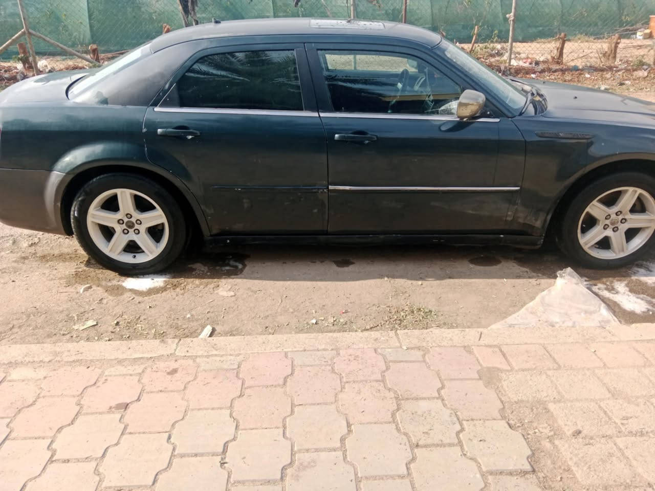 اوبامة ادوات  متومة طبق الصل مديل 10.  مكينة 6 مكينة كير حدادية كهربايات تخم تاير  مكفولات   العنوان بغداد قرب بسماية  لبيع او ماراوس  السعر 42  رقم الهاتف ***********.   غراضهة كلهة موجود.
