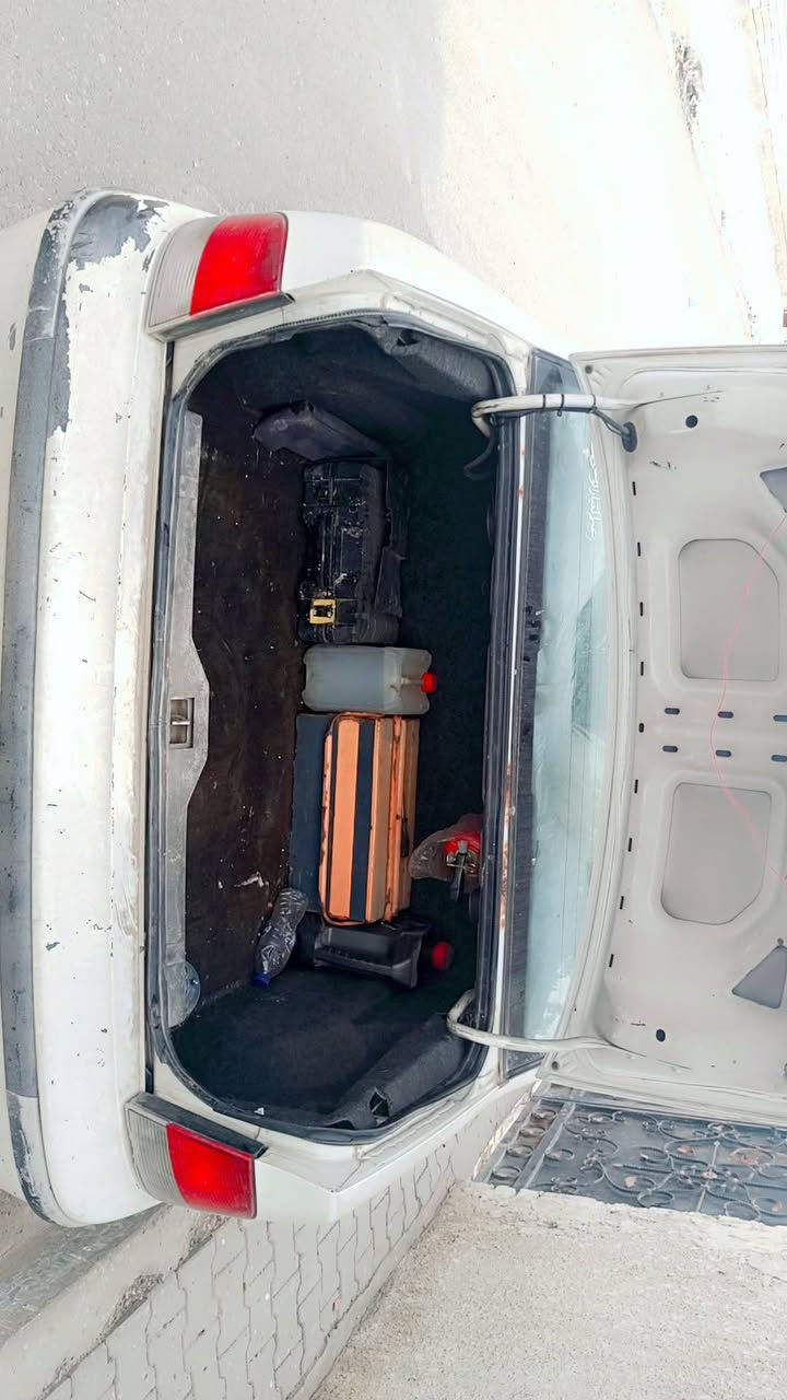 سلام عليكم
سمند موديل 2010عميه 
سياره خير الله من مكينه كير وحداديه 
رقم جديد الإنكليزي وبسمي نفس اليوم حولك 
سعر 35 ورقه وبيه مجال 
((***********))            واتساب 

((***********)).            واتساب
