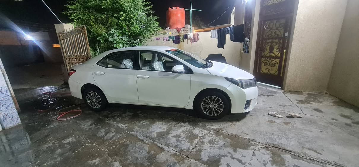 كورلا مديل ٢٠١٤ مكينة ١٦٠٠ تبريد تدفئة شغال حدادة تعبانه بيها طخات السعر ١٣٥ --------- ***********
