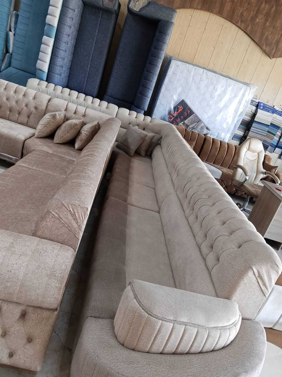 🔴معرض أبو بلاش2🔴

💥متوفر كافة الألوان .. 
🔥متوفر نظام التقسيط ..
🔥عندك ديوان أو تخم قديم نستقبلة ونعطيك جديد.. 
التفاصيل مراسلتنا على الأرقام التالية 👇👇:
***********

-*********** اضافه اله جلسات عربيه سعر دوشك مترين 85 جاهز سعر متر تفصال 60 الف يا بلاش حسب طلب زبون
