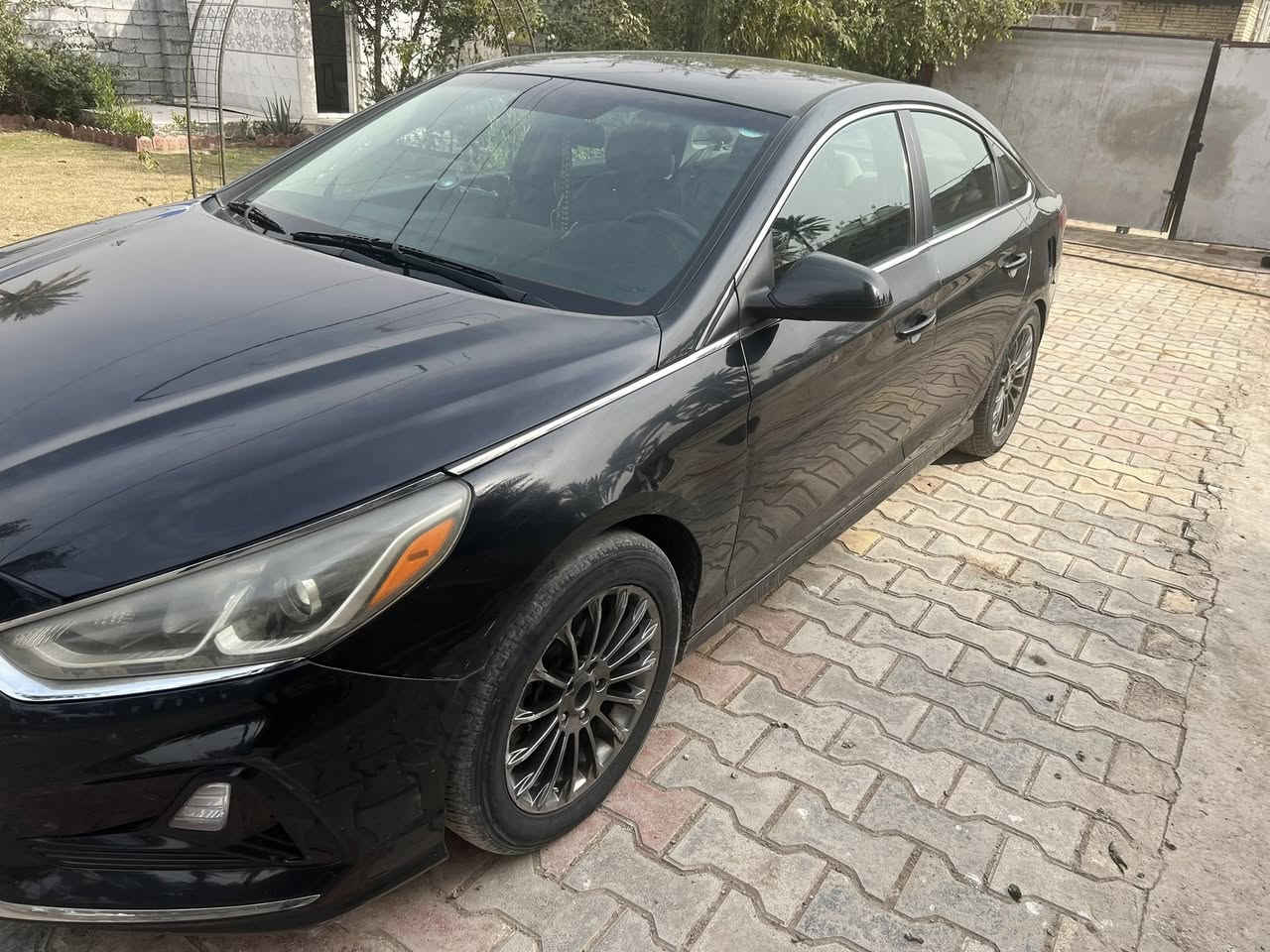 السلام عليكم
سوناتا 2018 محرك gdi 
سعرها 120$  
***********  
العنوان بغداد التاجيات
