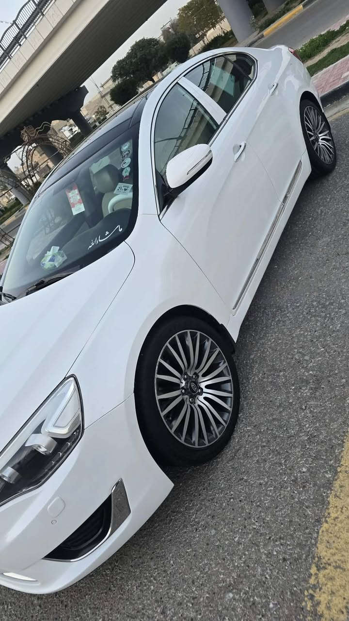 كادنزا 2014 خليجي 
رقم اربيل انكليزي الجديد (مميز)تريد وكاله تريد تحويل ضمان
6 سلندر / 3.500 دوش
فول السياره
بنوراما
شفتات ستيرن
مثبت سرعه
تخزين ميموري
رادارات جانبيه
كامره خلفيه
حساس خلفي 
ترحيب عند الاقتراب
مري شفط
تبريد تدفئه كشنات
كشنات  كهرباء 
تجوه خلفيه + تحكمات تبريد+ تدفئه كشنات خلفيه 
برده خلفيه تنزل ويه البك
سايد بريك بصمه
لايت دوار ويه الاستيرن
وبعد بيهه هواي مواصفات ماذاكرهن 
سياره بيهه جاملغ جهت لسايق صبغ وبيها شويه بارد باب السدر
كير و محرك مكفول 
السعر 128 مكان السياره كربلاء المقدسه هذا رقمي شراي يتصل ويدلل ***********
