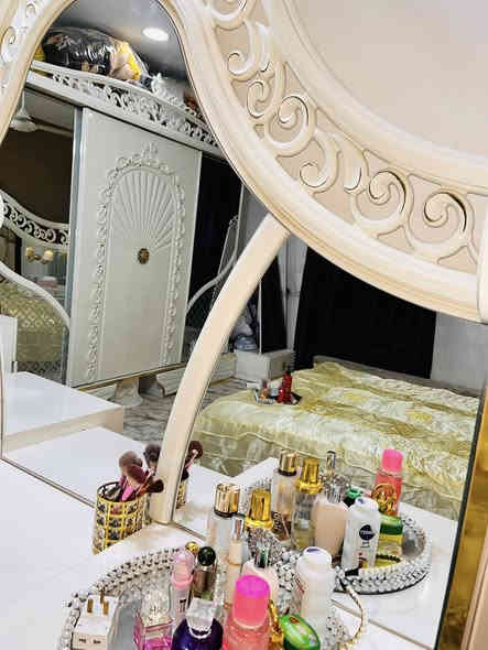 غرفة نوم تركية مستعملة للبيع 🇹🇷
نظيفة جدًا وسعرها ممتاز 💰
اللي جاد يتواصل خاص أو واتساب 📞***********
