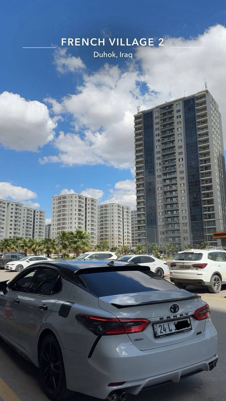 � تويوتا كامري XSE 2023 للبيع
📅 سنة الصنع: 2023
📍 الممشى: 40,000 الف
🔩 عدد السلندرات: 4 سلندر
🎨 اللون: سمنتي المرغوب 

🧰 الحالة العامة:
▪️ السيارة بحالة جيدة جداً
▪️ محرك وكير وشاصي بحالة ممتازة
▪️ استخدام نظيف، صيانة منتظمة
▪️ جاهزة للفحص بالكامل

⚠️ الملاحظات (بكل وضوح):
▪️ بونيد و جاملغ صبغ فقط

✨ مواصفات XSE:
فول فول فقط بدون بانوراما

💰 السعر المطلوب: 188$ ومجال

📍 الموقع: دهوك
📞 للاتصال أو واتساب: *********** دهوك, العراق
