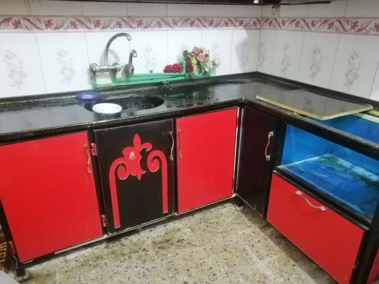 السلام عليكم
كاونتر مستعمل للبيع  طباخ منضدي مع الكاونتر+  فرن 450 وبي مجال


**إذا كنت صاحب هذا الإعلان وتريد حذفه لأي سبب، رجاءا أرسل رسالة إلى الدعم الفني**