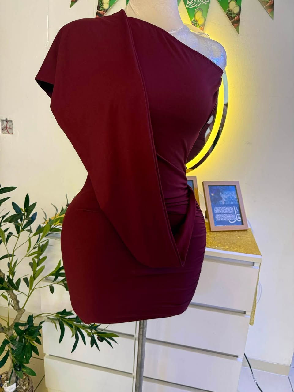 بوتيك مناسك!
أحدث صيحات الموضة الأوروبية أصبحت بين يديكِ الآن! 🛍️
👗 ملابس لكل العائلة (صيفي/شتوي)
🧴 كوزمتك وعناية بالبشرة (شي إن، أمازون)
💎 اكسسوارات وحقائب مميزة
لا تفوتي فرصة مشاهدة لايفاتنا اليومية وتشكيلاتنا المتجددة. تابعينا دائماً! 🎥
🚚 التوصيل السريع والمضمون:
 📍 جميع المحافضات: فقط 5,000 دينار عراقي.
 🌍بسماية : فقط الف دينار 
📞 للطلب والاستفسار:
يرجى التواصل معنا عبر الواتساب: ***********

