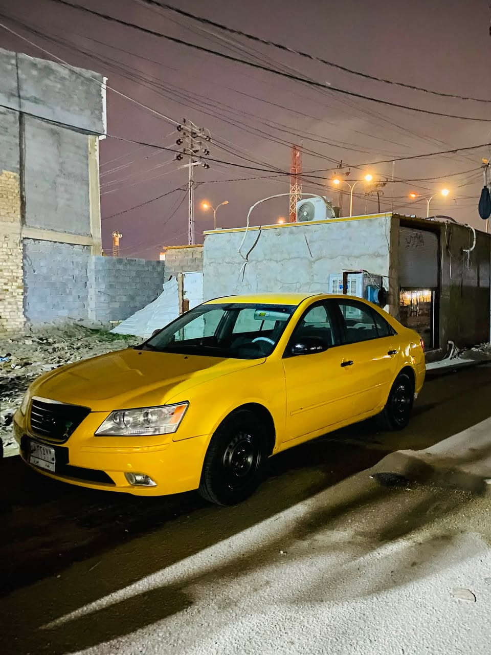 سلام عليكم سوناتا موديل ٢٠١٠ سياره جاهزه صبغه جديده وحلوه نقص فقط حداديه تبريد ثلج سعر ٩٠ رقم ***********
