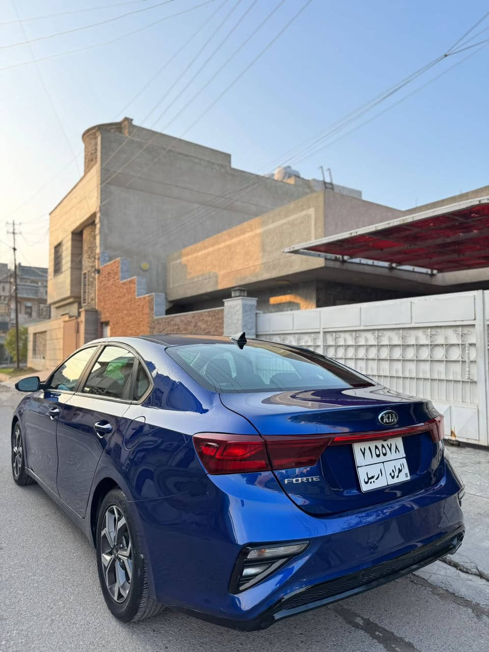 � للبيع: كيا فورتي 2021لون أزرق
📌 المواصفات:

 • الموديل: 2021

 • اللون: أزرق

 • المحرك: 2000 سي سي (دوش)

 • الممشى: 70,000 

 • ناقل الحركة: أوتوماتيك

📌 تفاصيل إضافية:

 • كير ومحرك مكفول ✅

 • حادث بابين جهة السائق 

 • السيارة بحالة جيدة وجاهزة للاستخدام

💰 السعر: 138

📍 الموقع: المنصور

📞 للتواصل: ***********
