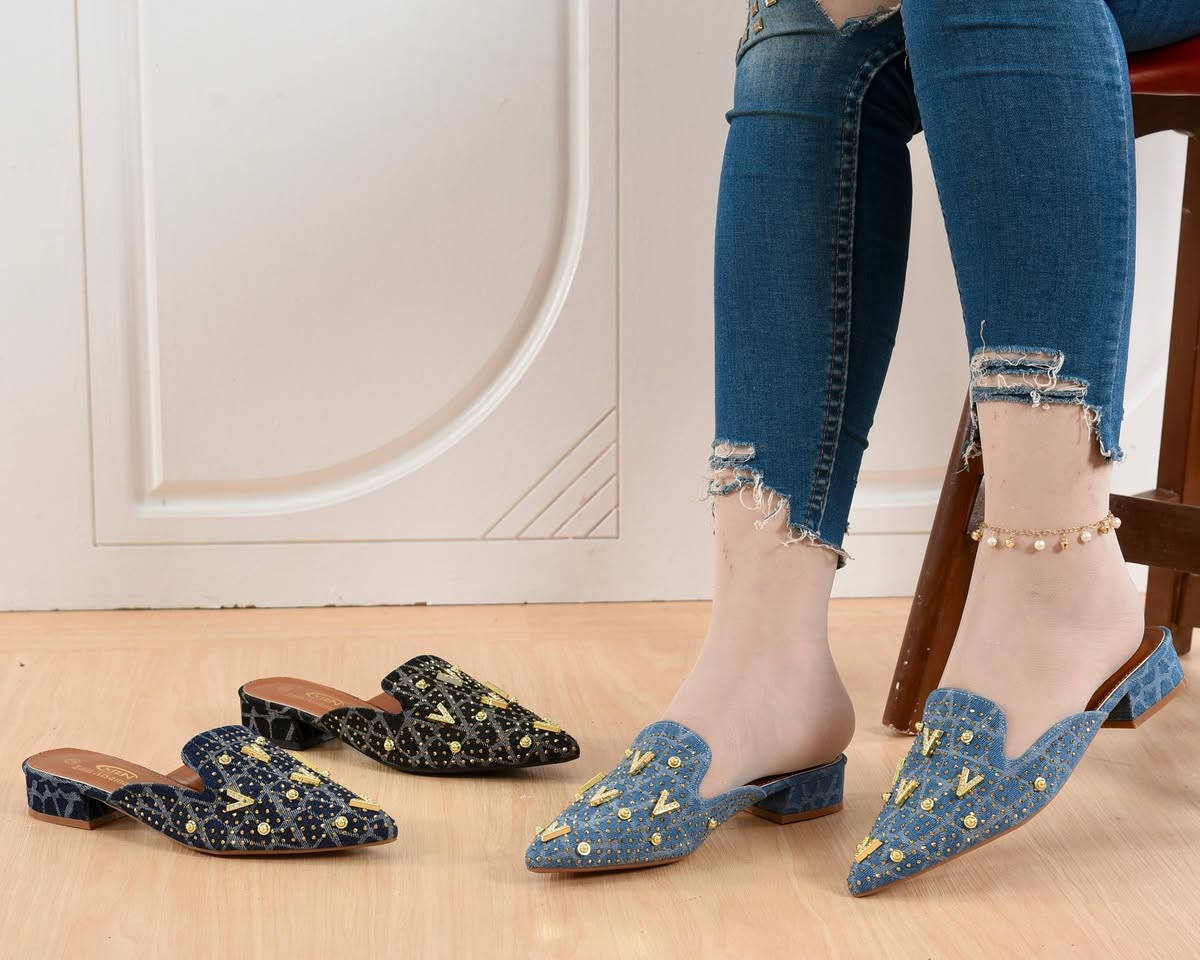 سابوا نسائي عرايسي متوفر بي كميات
((***********)) واتساب
