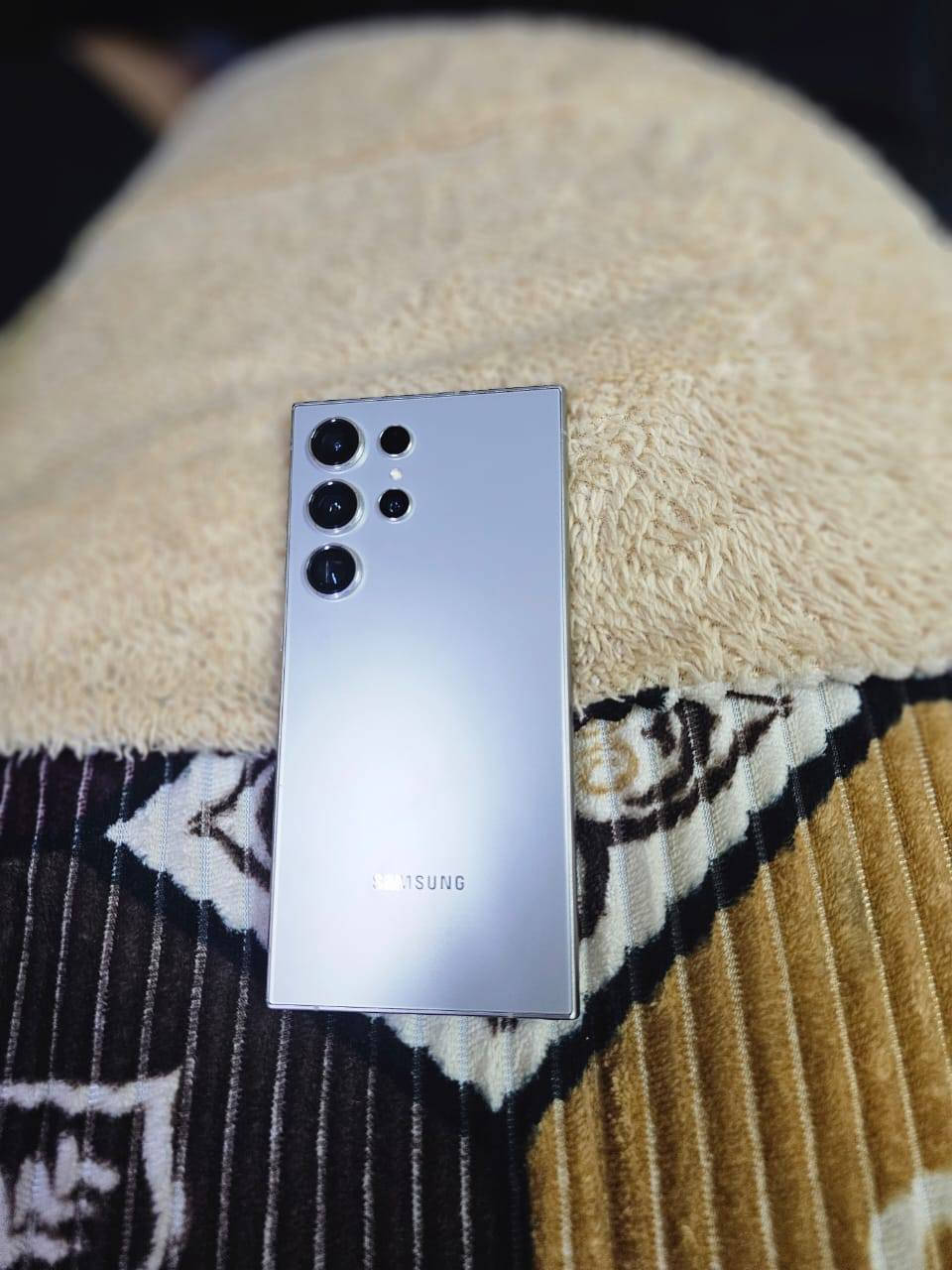 السلام عليكم جهاز س٢٤ الترا ذاكره ٢٥٦ جهاز نضيف بمعنى الكلمه كارتون وكيبل موجودات السعر ٩٥٠ مكاني بصره كزيزه توصيل ماعندي رقمي ***********
