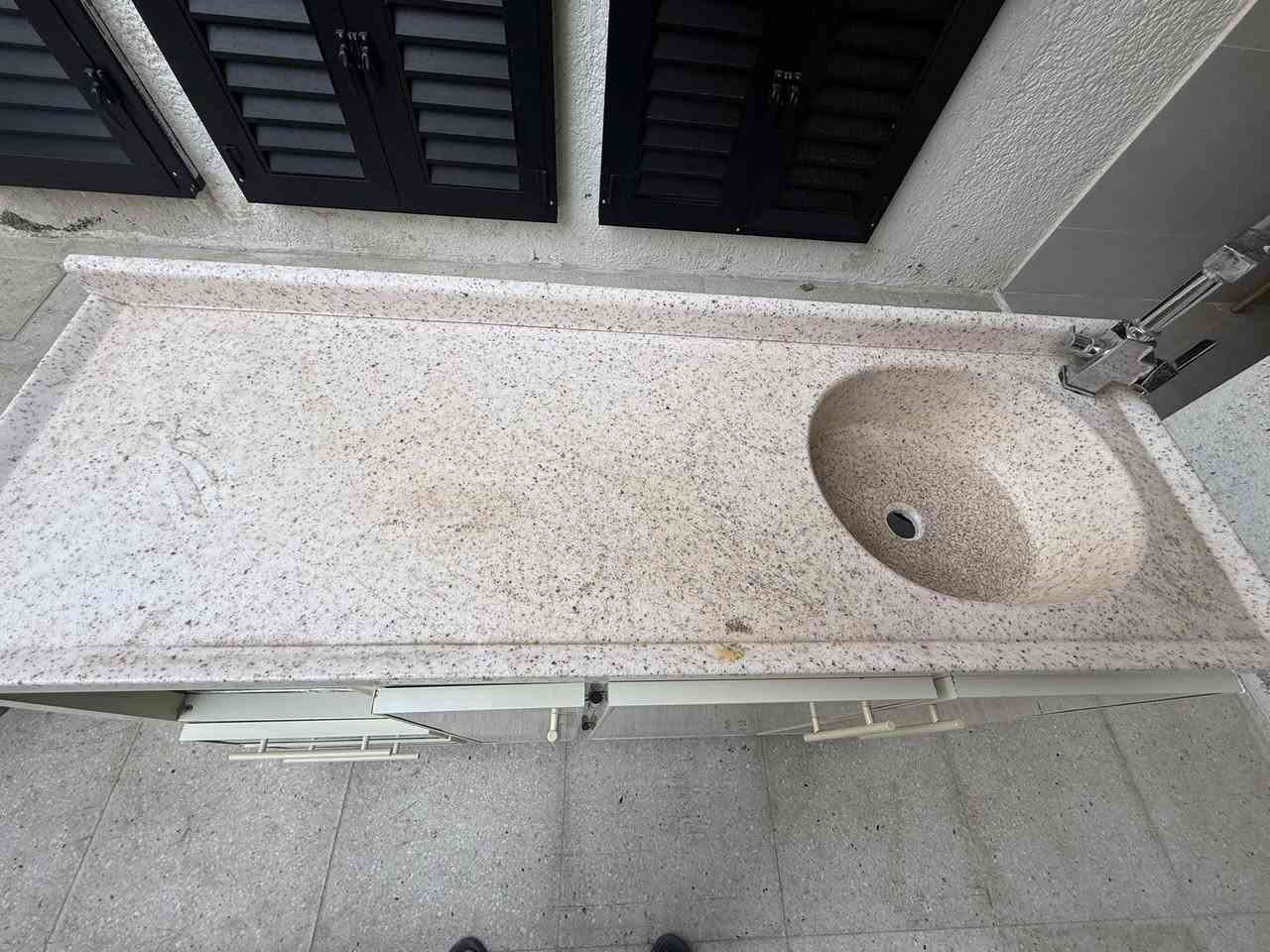 سلام عليكم
سنگ للبيع للمطبخ الحار مرمر + ألمنيوم + خلاط 3 خطوط اصلي 
موضح بالصور نظيف قياساتة العرض 150سم النزال 50 سم 
ملاحظة الفتحة الموجودة في السنگ مصممة للقلاية الهوائية 
ألمنيوم تركي درجة اولى 

السعر : 200 الف دينار 

مكان بغداد صليخ

للاستفسار  واتساب 
***********
