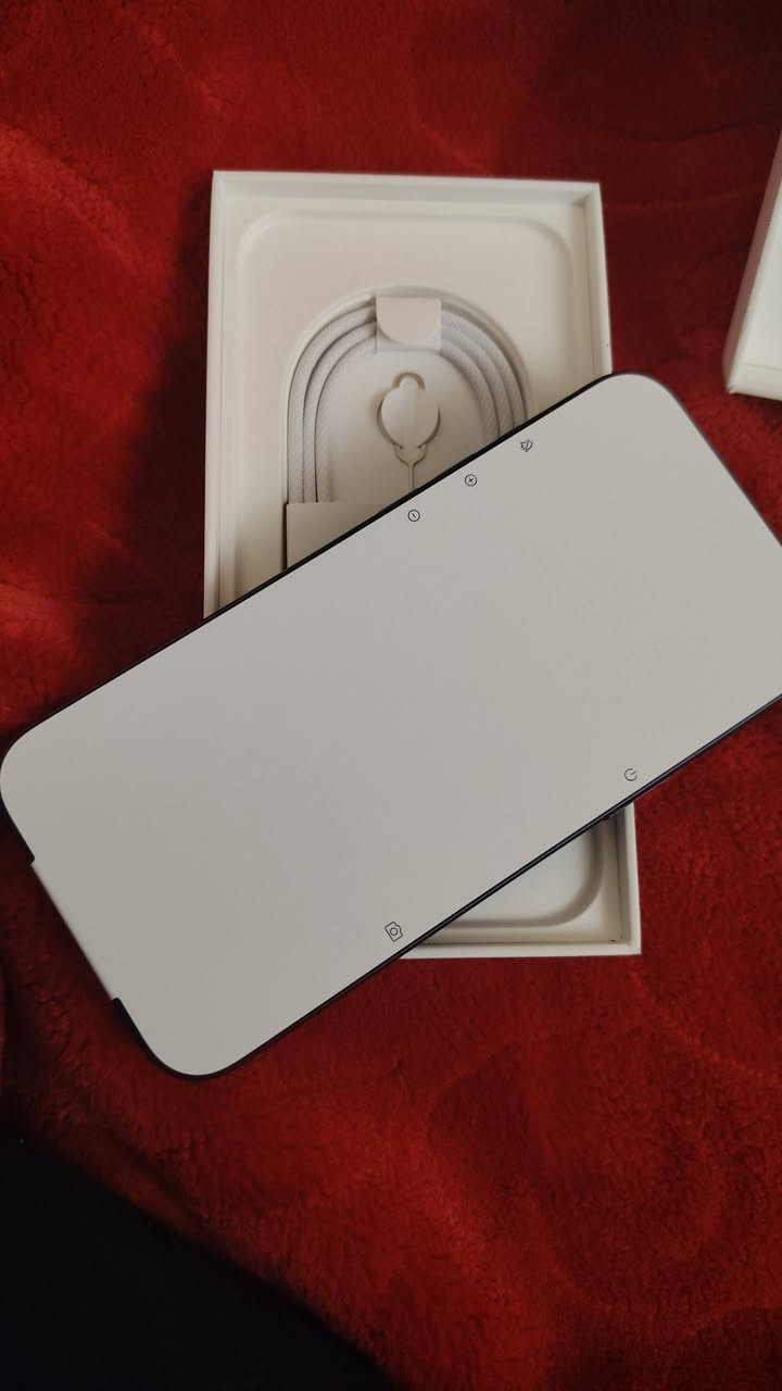 السلام عليكم
شباب شلونكم كلشي موجود بالسوك
17 برو ماكس
مفتوح كارتونه بدون تفعيل
نسخه سيم كارت شرق اوسط
256 ذاكرته
1995 يعني مليون 995
وبي مجال ويا كفر وشاشه لاصق
تواصل ***********
