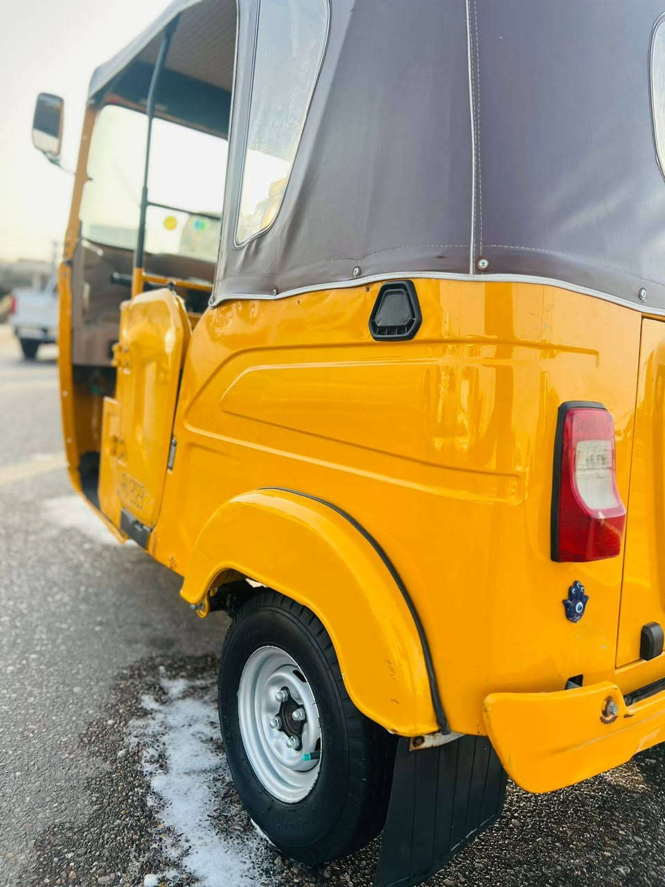 سلام عليك تكتك 22 رقم وسنويه كفاله عامه بدي ومكينه العنوان بصره ***********
