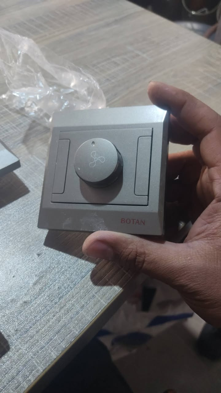 للبيع كهربائيات تصفيت محل سعر القطعه 500ينار


**إذا كنت صاحب هذا الإعلان وتريد حذفه لأي سبب، رجاءا أرسل رسالة إلى الدعم الفني**