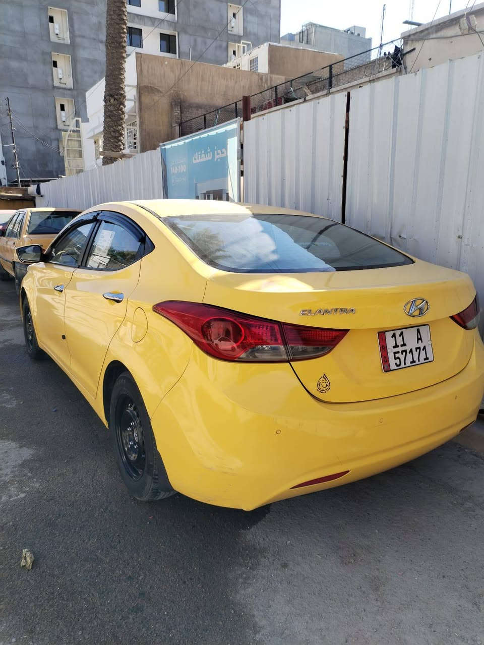 السلام عليكم
الانترا موديل 2012 وارد خليجي مكينه 1600 باسمي حادثهه مبين بسونار 
السعر 87 وبيهه مجال العنوان بغداد ***********
