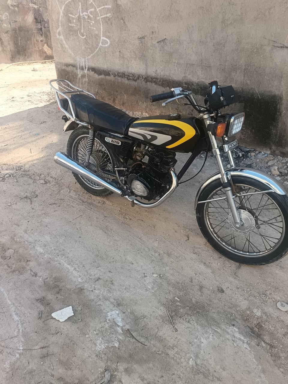 دراجه كلك للبيع بليته ورقم شاصي  محرك نص هندر يشتغل ناعم *********** مو شراي لا تعامل
