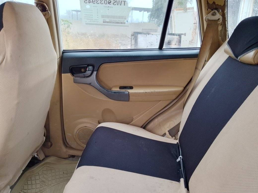 السلام عليكم شيري تيكو موديل ١٣ رقم ديالى مكان السيارة ديالى بعقوبة السعر ٤٨وبيها مجال للاتصال ***********
