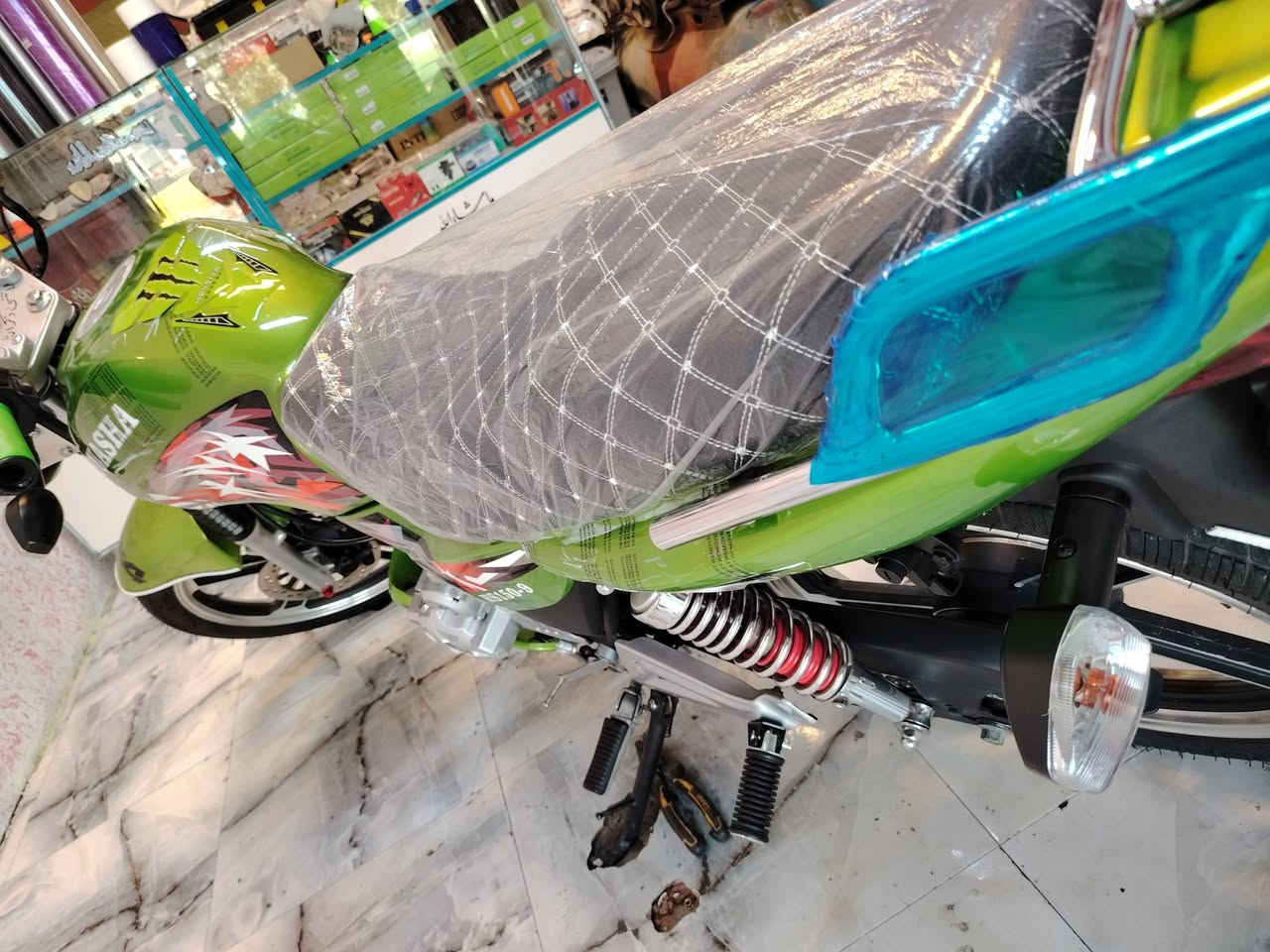 ياألله
دراجه هيوشة جديده نضافه فوووول موديل 2022 مسجل سنويه ولوحات انكليزي 2 وتحويل مباشر  السعر مليون و400
متواجد ع الخاص...
الاستفسار... ***********
السكن. رمادي حي التأميم
