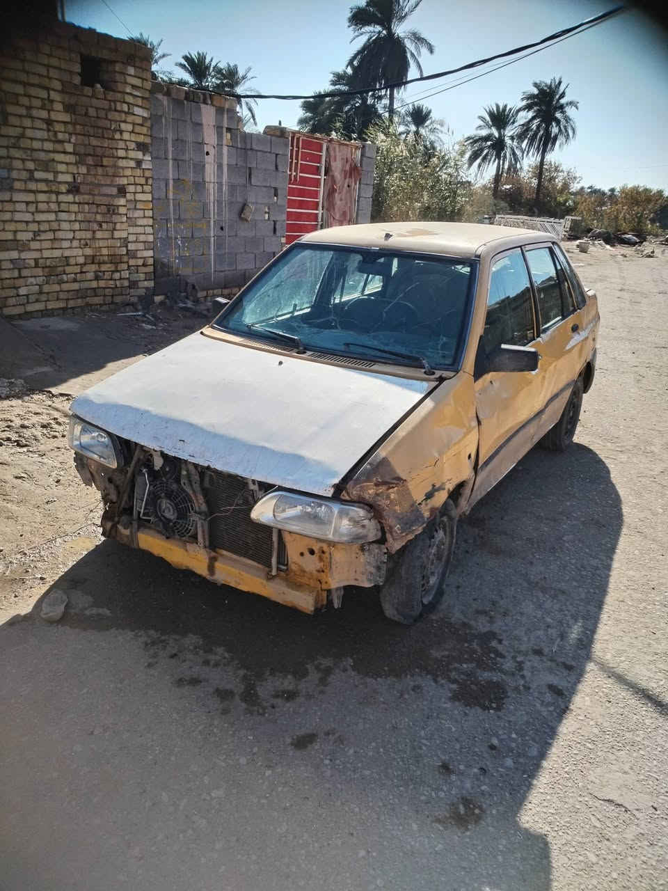 السلام عليكم سايبا مديل 2012سنوية صار سنة من منتهية عليهة غرامة ٢٠٠ الف هيئه مااعرف شكد عليهة مكينة تعبانة بس دخان قوي والشاصي من كدام طاك واباقي كلة جديد من تاني وربع فلنجات اربع دبلات هنة ولوي ومشط السيارة كلهة جاهزة بس مكينة وشاصي عوزهة راعيهة موجود بس انة ابيع كلة علة المشتري السعر ٦٠٠ الف ***********
