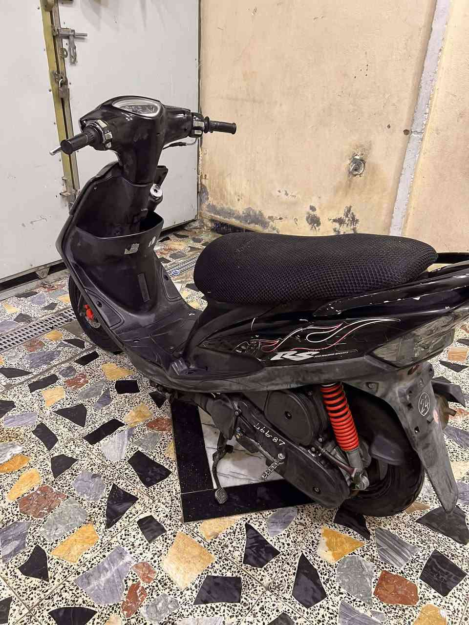 سلام عليكم دراجه ماكس 120
مال رمبه صارلي 4اشهر من نزلته من رمبه دراجه بلاديه     عوزه كلجات وسلف.  مكينه ما مفتوحه. مكاني بغداد مدينه الصدر الكياره.  سعر 850 وبيه مجال ذ تصال على هذا رقم ***********
