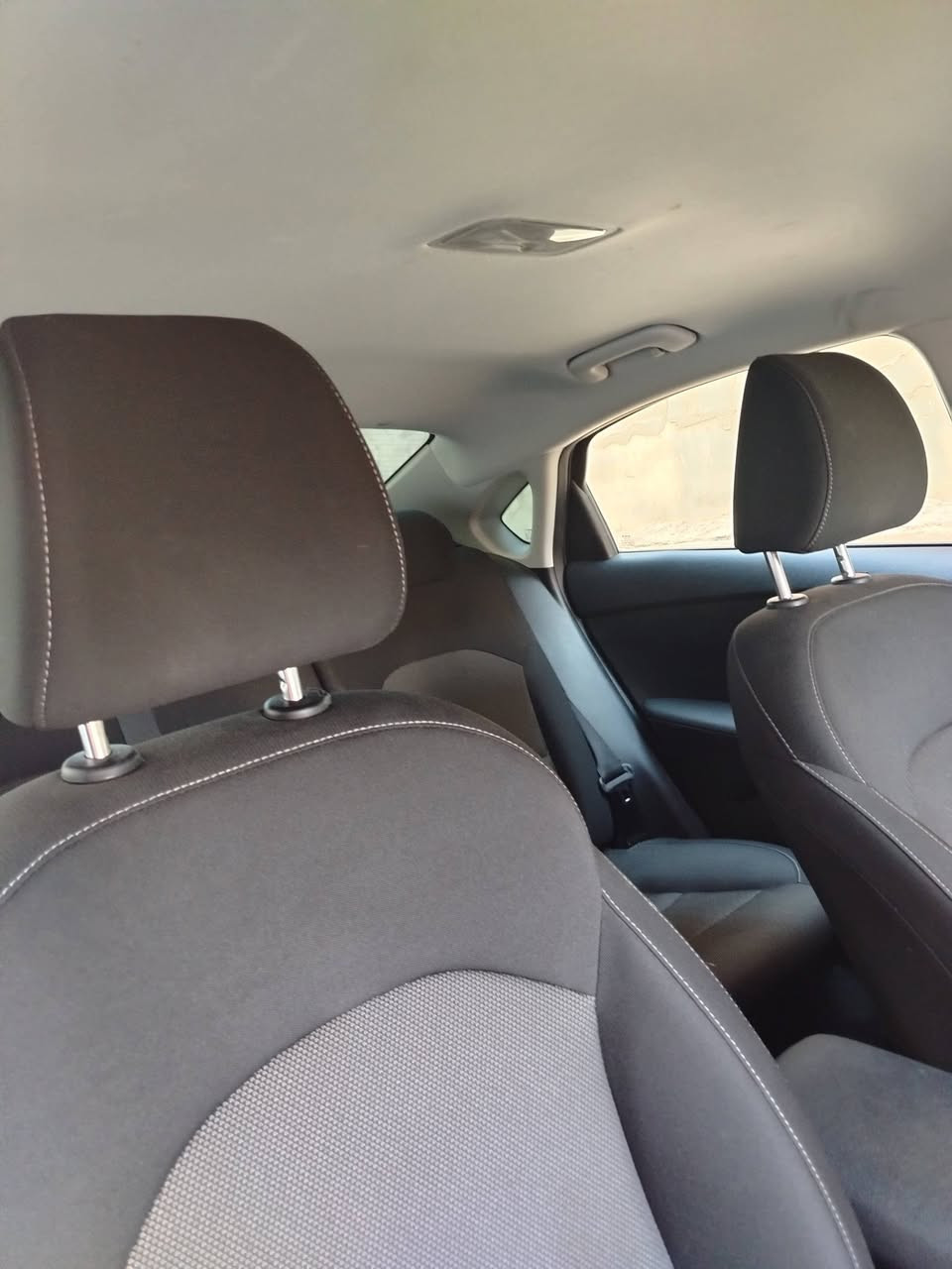 سلام عليكم فورتي مديل 24 محرك الفين دوش السياره حره بأسمنا تبديل بنيد وجاملغ امامي بارد السعر 140 وبيها مجال هاتف ***********
