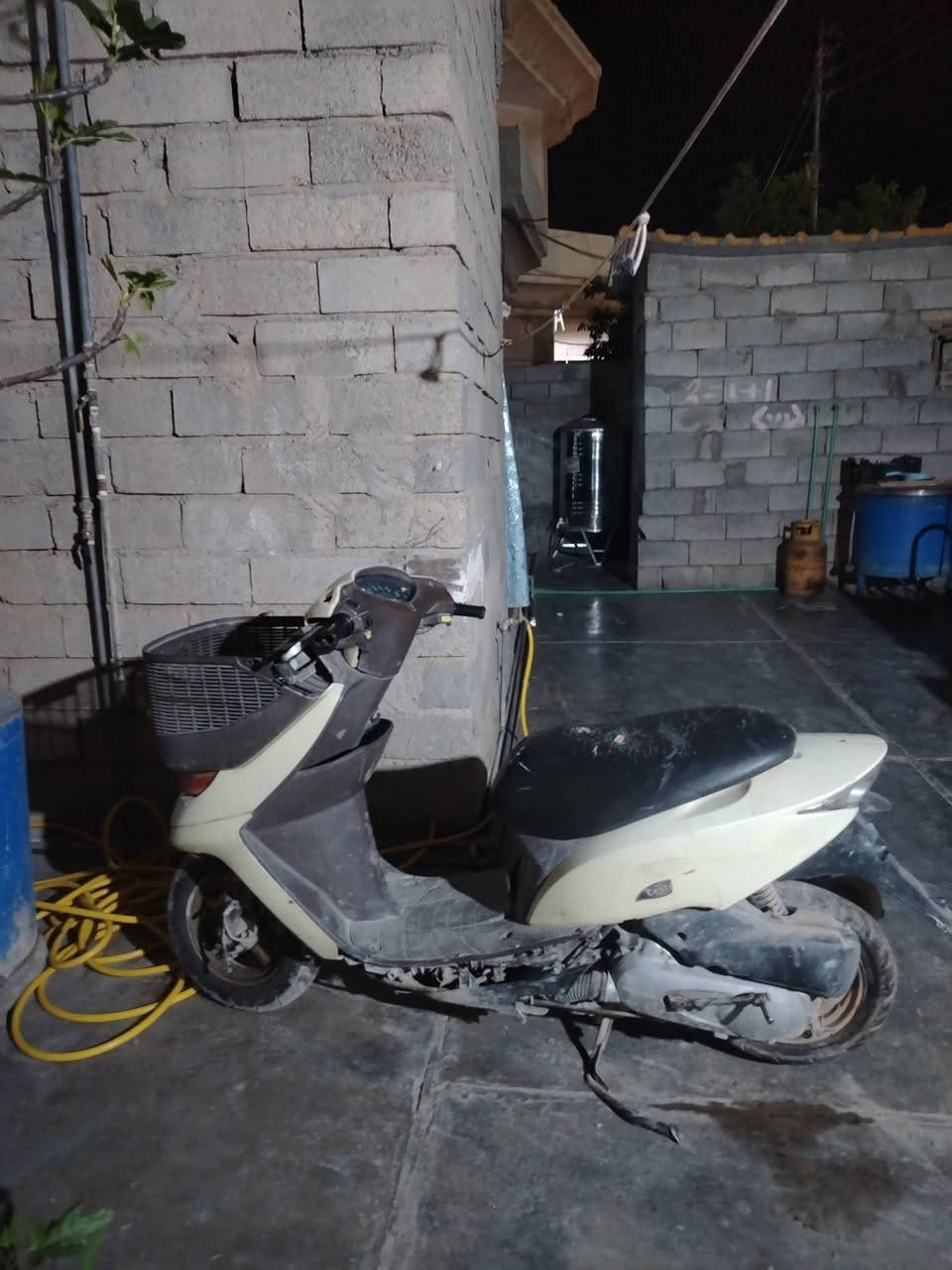 سلام عليكم ماطور ابو السلة للبيع 
السعر ب250 وبي مجال يرهم مراوس ب ايراني


**إذا كنت صاحب هذا الإعلان وتريد حذفه لأي سبب، رجاءا أرسل رسالة إلى الدعم الفني**