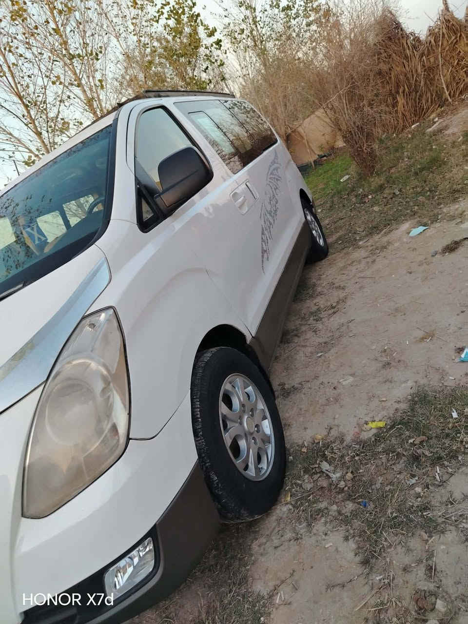 السلام عليكم ستاركس 2015كفاله عامه 
شويه بارد بجاملغ الخلفي بارد موضح بصوره 
سياره جديده وجاهزه من كلشي 
حداديه تخم تاير مكينه كير اكسن مشروط 
‏‪***********‬‏تحويل مباشر مصفره من كلشي
