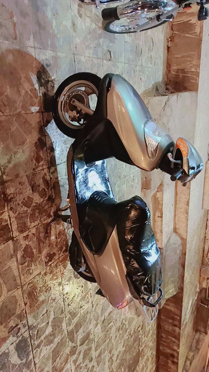 سلام عليكم  دراجة سبيسي ياباني كفالة وصل ومفيسهة موجدات  دراجة نكرة سلف كلهة شغلاة مشي خير شلعة حلوة دراجة كلهة علة وضع شركة سعرهة 700 مكلف بنشر خابر علة راعيهة مكان حيل معلمين جديد تصال برقم ***********
