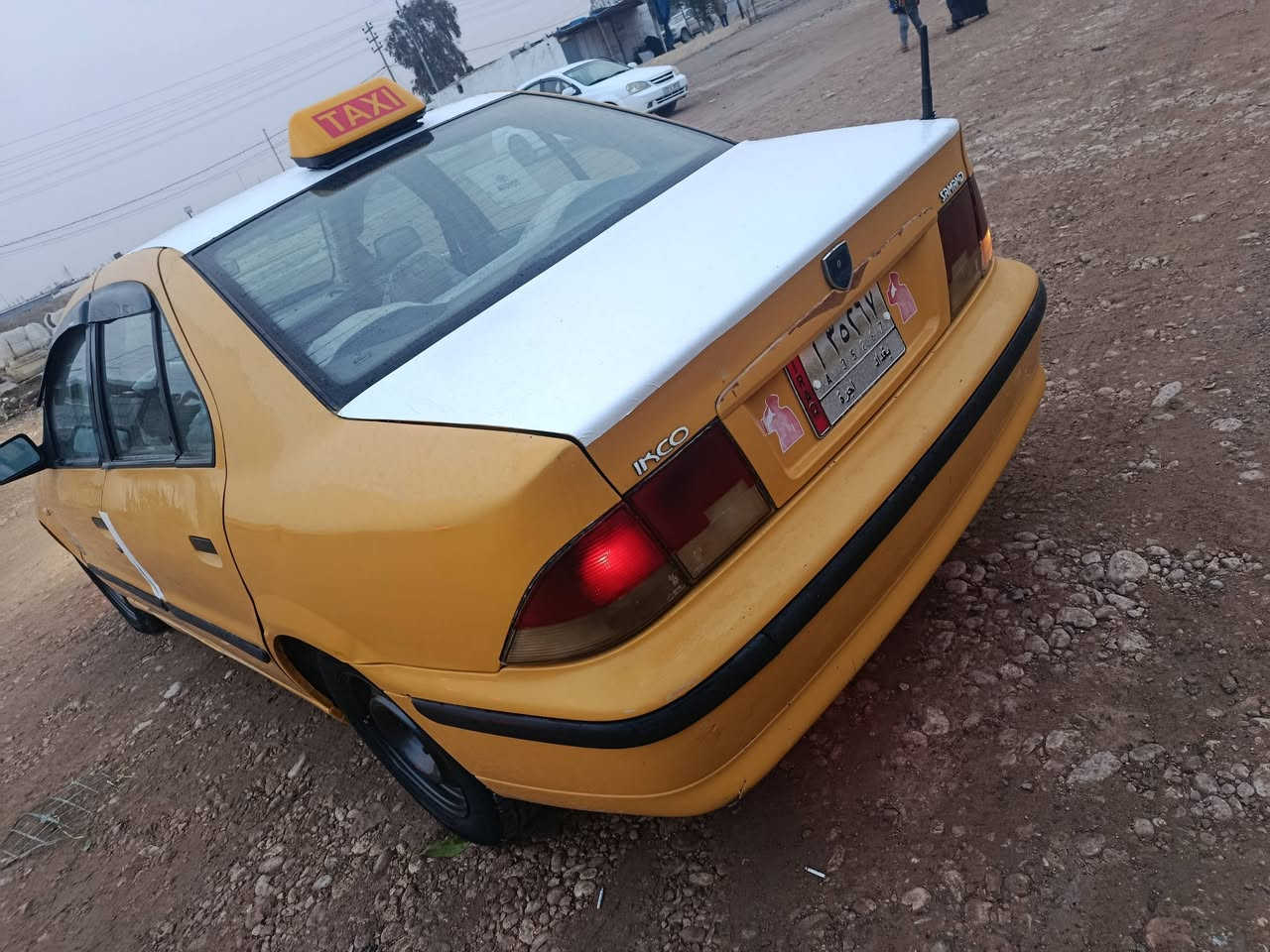 سياره سمند موديل 2011 رقم بغداد سنويه لحد 2029 هيه وغرامه مصفره سياره محوره كير  كامري ابو جف لا بخار ولا صرف صدر جديد تخم تايرات جديد تبريد ثلج كهربائيات كله شغاله لايتات زنون صدر امامي خلفي جديد سياره جهزه من كلشي سعر 40 بيه مجال ***********
