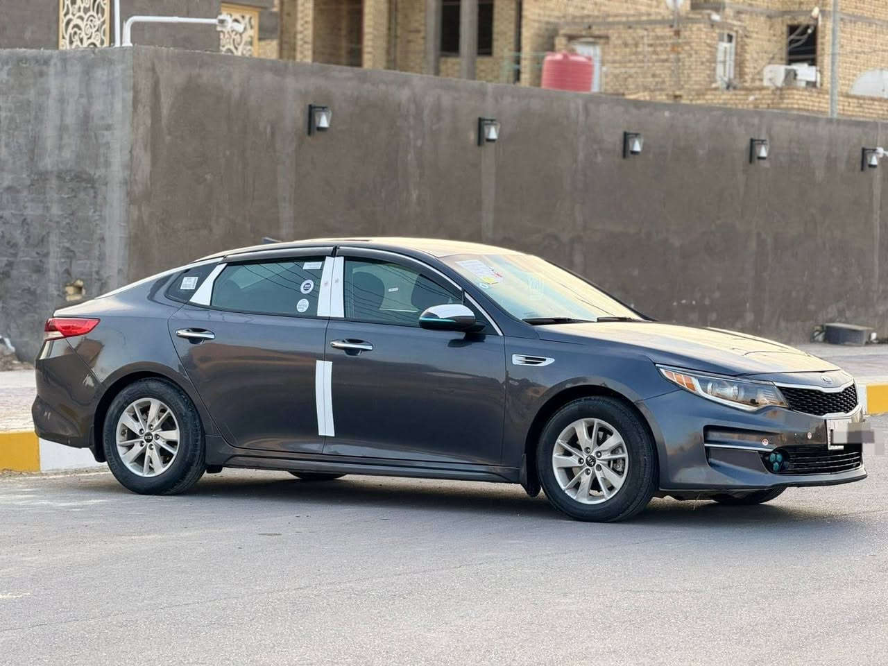 يالله سلام عليكم كيه ابتيمه موديل 2017 حره تحويل مشروع وطني رقم ذي قار وارد امريكي بيه جاملق وبنيد بدون ضرر داخلي وبيه باب صبق تجميل موصفات سياره تحكمات ستيرن كامره دواره مثبت سرعه رادارات براجكتر دواخل لونين حاجب ع لايت شار ب مري جاهز لاخير حداديه تخم تاير تبريد ثلج مكان السياره الناصريه مركز السعر 122 وبيه مجال الاستفسار *********** واتساب موجود
