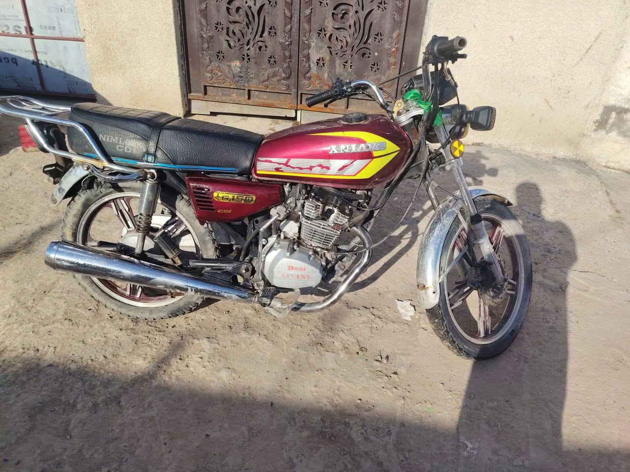 السلام عليكم دراجه ايراني 5 قير موديل 22
السعر 500 وبيها مجال 
الوان بغداد الزعفرانيه 
قرب ماكو نمير 
دراجه حلوه وخير من الله 
سلف كهربائيات كلها شغاله 
وانا مكفل بدنا شيور 
هذا رقم راعيها 
***********
