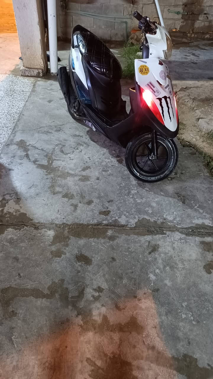 السلام عليكم ماطور ماكس جديد كهربائيات كلها شغالة مراوس ماطور شحن مكان حديثة


**إذا كنت صاحب هذا الإعلان وتريد حذفه لأي سبب، رجاءا أرسل رسالة إلى الدعم الفني**