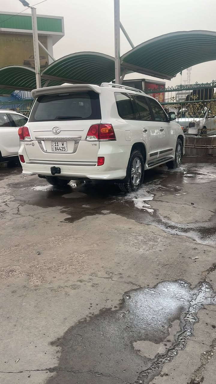 لاندكروز 2014 سيارة جديدة كلش استخدام شخصي ماشية 137  مكينة ستة السيارة جاهزة مكفولة ماعدة صخة بالمدكر الورة ومامصلحة امبينة بالصور وشبر بارد بالمدكر الكدام 
مكان البصرة الزبير السعر ٣٧٠ وبيها شوية مجال 
***********
