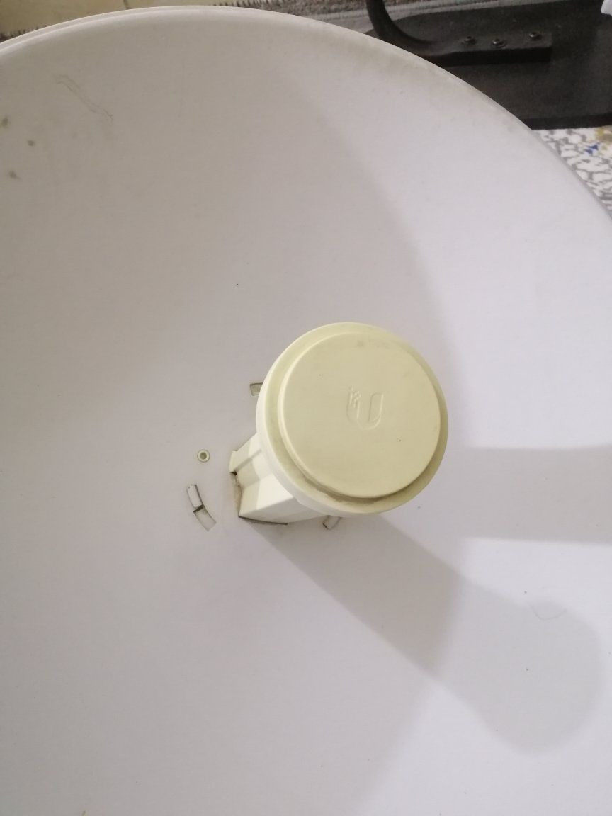 صحن بور بيم للبيع السعر 50.الف 
المكان القادسية قرب محطة بانزين القادسية 
***********
