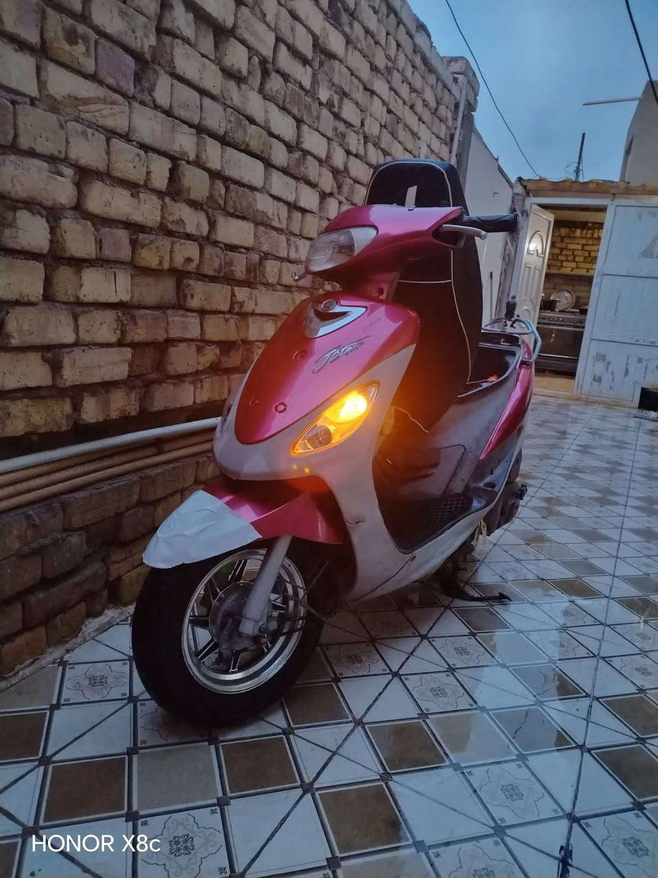 السلام عليكم شباب دراجه ماكس منغولي لبيع لون ابيض ختم واحد الأصلي موجود الكفر دراجه خير من الله دراجه مفتوحه بس ولفات تجي تفحص البوشه بلاديه بس ولفات مبدله سعر خاص مكاني دوانيه ***********
